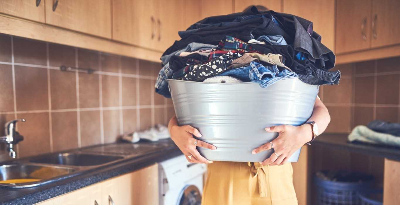COMO ECONOMIZAR ENERGIA AO LAVAR A ROUPA? ENTENDA AQUI