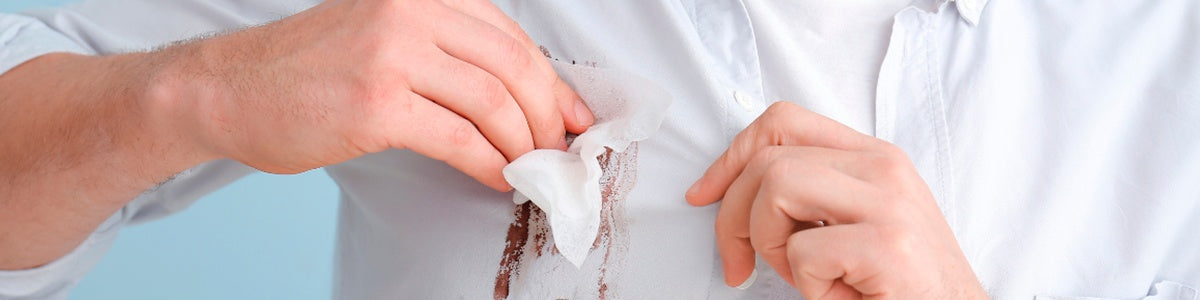 Como Funciona um Lenço Antimancha para Roupas?