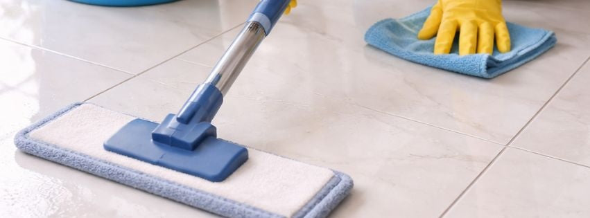 Como limpar porcelanato: passo a passo simples